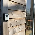 Tinyhouse - De Esdoorn Zes Neede