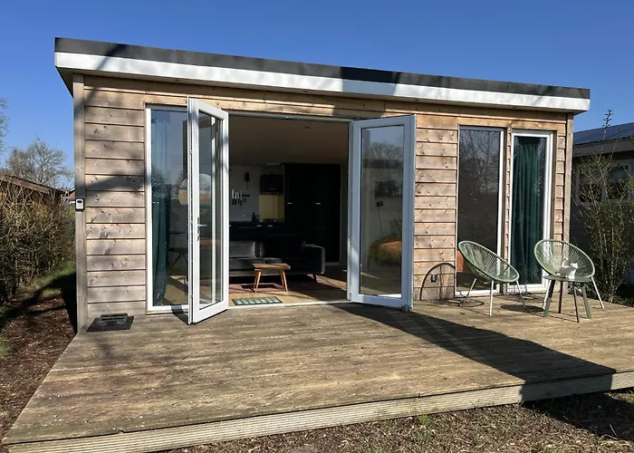 Tinyhouse - De Esdoorn Zes Neede